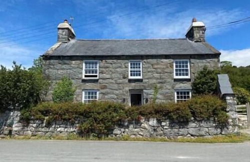 Llanfair House | Ty Mawr