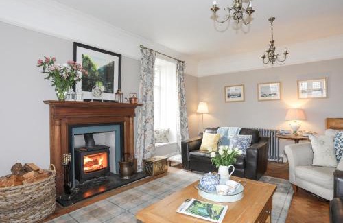 Llanbedr-y-cennin House | Ty'n y Cae