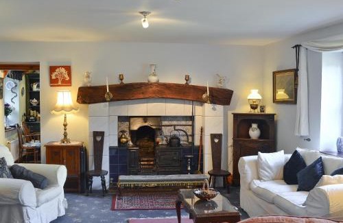 Beddgelert House | Ty Newydd