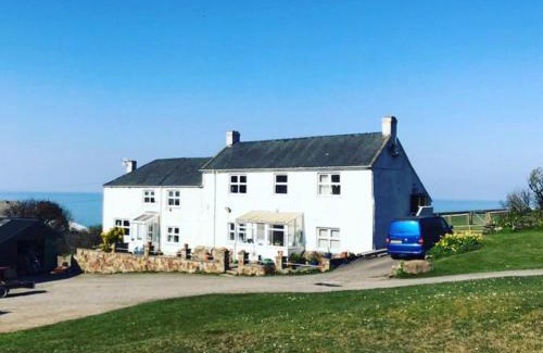 Felinwynt House | Tyisha