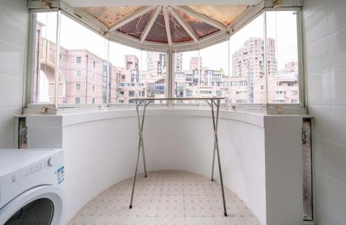 Gubei Apartment | Tyms 2BR APT Hongqiao Paris Classic