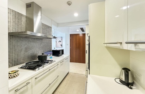 Downtown Shanghai Apartment | Tyms 3BR 2BA Apt West NanjingRD Line2 14