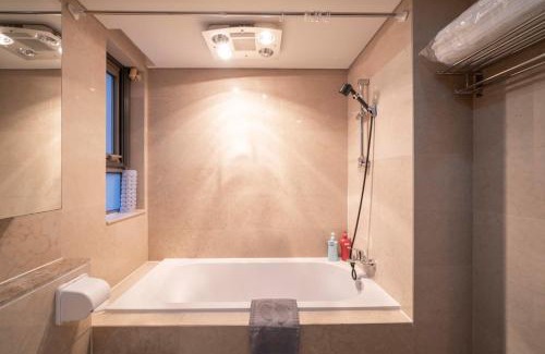 Gubei Apartment | Tyms Luxury 3BR 2BA APT Hongqiao