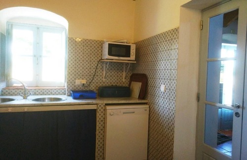 Santiago do Cacem Cottage | Typical alentejan cottage in the countryside, with communal pool.