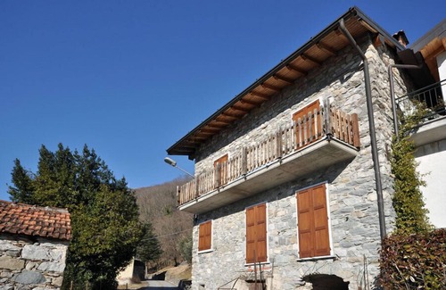 Sorico House | Typical rustico with garden and wonderful view of Lake Como and pool