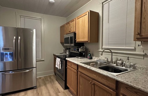 Tyrone House | Tyrone Haven Entire 2 Bedroom House near Delgrosso Park