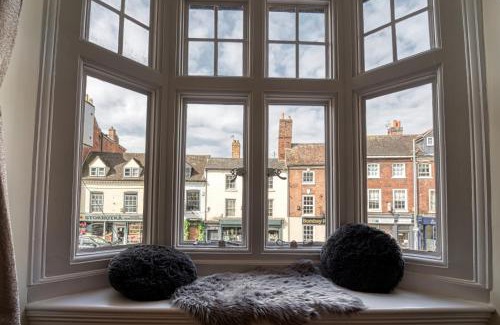 Pontrilas Apartment | Tything 1 Bed Apartment, Free Parking, Worcester