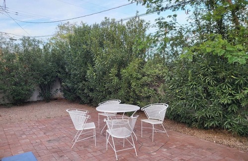 Evans Churchill Apartment | U4 - Cozy 1BR/1BA Walkup APT in DT PHX w/pkg