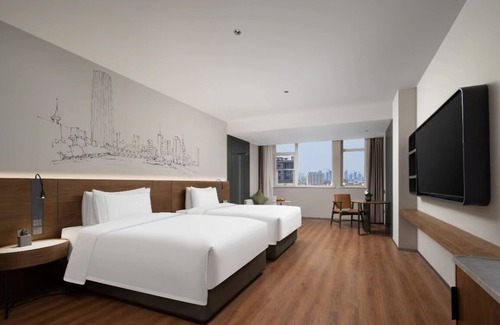 Nankai Hotel | UC by Hyatt West Railway St Hotel