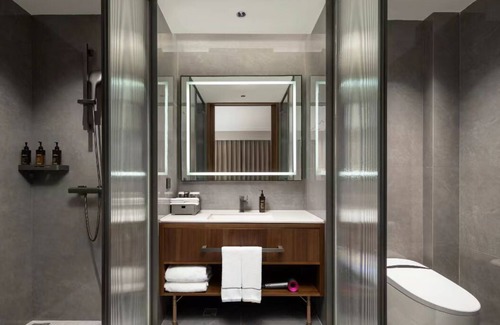 Nankai Hotel | UC by Hyatt West Railway St Hotel