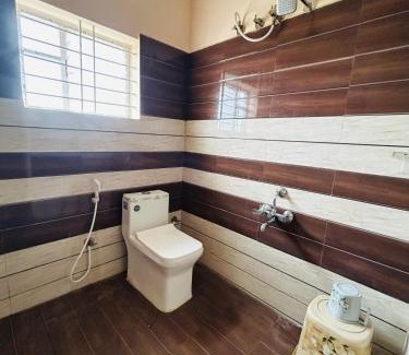 Narasapura Hotel | Ujwal Comforts