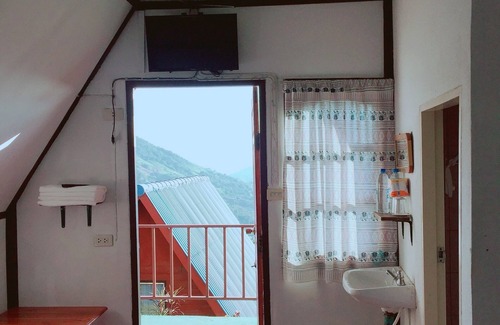 Tap Tao Hotel | Ukrist Farm Hill Resort