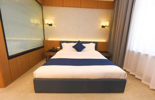 Sukhbaatar Hotel | Ulaanbaatar Hotel