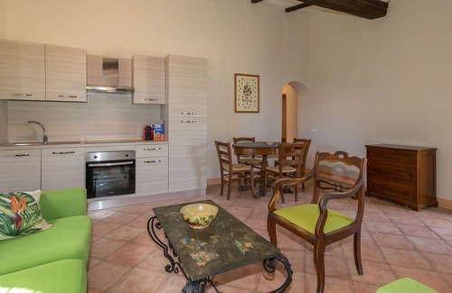 Suvereto Apartment | Ulivo Della Vivaldina, Suvereto
