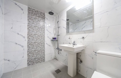 Uljin Hotel | Uljin Donga