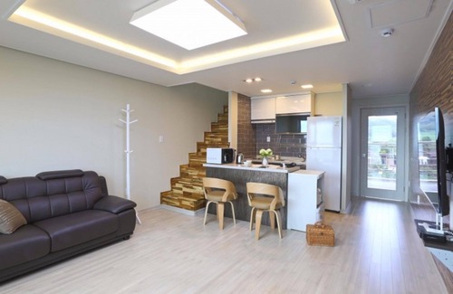 Buk-gu House | Ulsan Casa Camino Pension