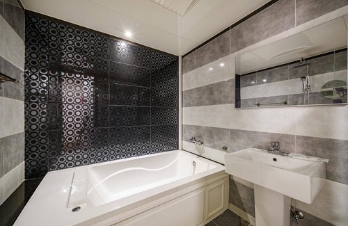 Nam-Gu Hotel | Ulsan Mugeo-dong Chicago