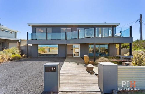 Sunderland Bay House | Ultimate Beachfront Retreat