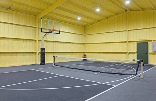 Glen Rose House | Ultimate Entertainment Getaway