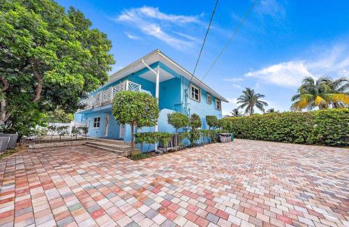 Fort Pierce Shores Villa | Ultimate Group Escape - 8BD Oceanfront Beach House