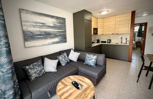 Caleta de Fuste Apartment | Ultra Chic Apartment with Pool, WiFi and all mod-cons.