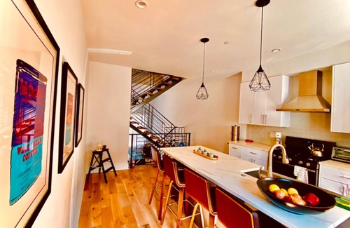 Southwest Center City House | Ultra cool modern 5 story home w/stunning roof deck view!