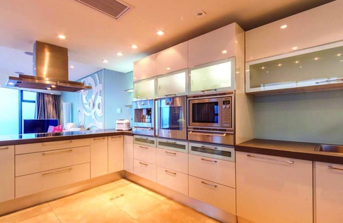 Umhlanga Apartment | Ultra Luxurious Pearl's Penthouse Umhlanga Rocks