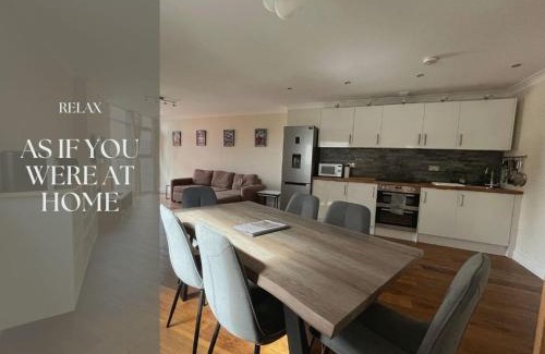 Cardiff City Centre Apartment | Ultra-Luxury City centre 2 bed apartment, with FREE parking