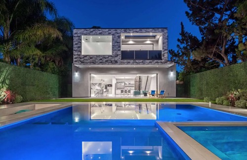 NoHo Arts District Villa | Ultra Luxury Modern Villa