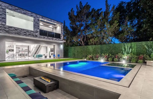 NoHo Arts District Villa | Ultra Luxury Modern Villa