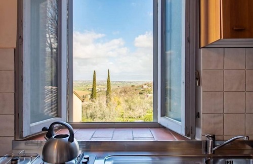 Castiglione del Lago Apartment | Umbria holiday home S