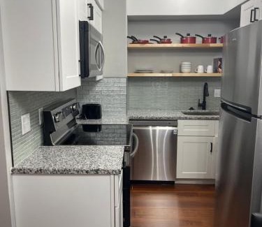 Lincoln Terrace Apartment | UMC Apartments