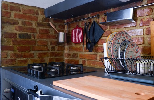 Cirenaica Condo | Un accogliente casa con parcheggio privato gratuito, comodo per visitare Bologna