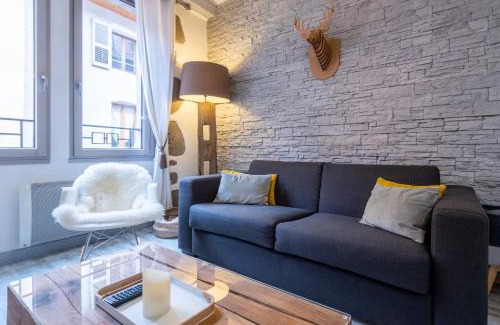 Annecy Old Town Apartment | Un Cottage Alpin chaleureux dans le coeur d Annecy avec 2 vélos