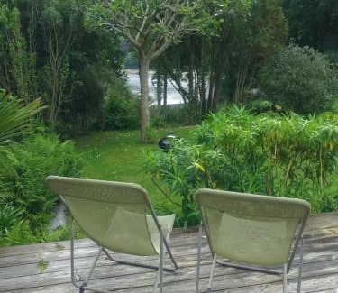 Locquenole House | Un Jardin en Pente Douce