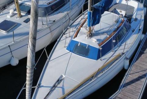 Deauville Boat Rental | Un lit sur l eau 1