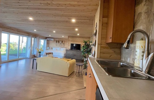 Cap-a-l'Aigle House | Un Loft Unique Pour Voyager Dans Le Temps