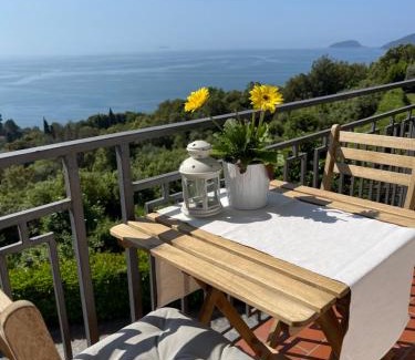 San Terenzo Apartment | UN SOGNO NEL GOLFO DEI POETI