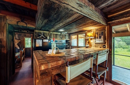Grayling Cabin | Uncle Tom's Cabin - A Classic On The Au Sable
