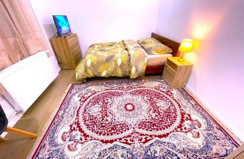 Bondy House | une chambre pas loin de paris et airport CDG