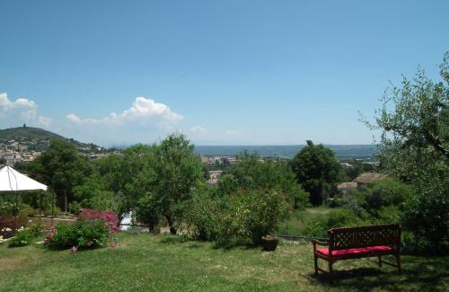 Manosque Apartment | Une Heure Bleue