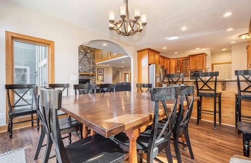 Swanton House | Unforgettable | Indoor Pool, 2 Hot Tubs, Pool Table