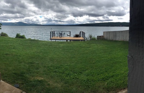 Hamilton Branch House | Unforgettable Lakefront 5+Bedroom in Lake Almanor