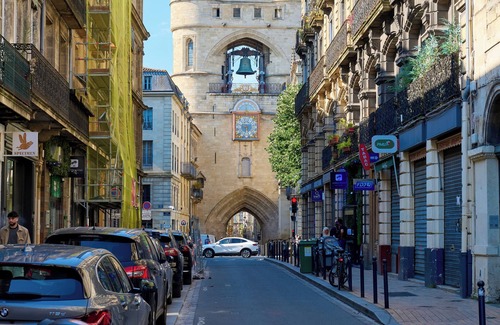 Saint-Michel - Nansouty - Saint-Genes Apartment | Unforgettable stay in Bordeaux heart