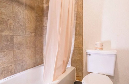 Powellhurst-Gilbert Hotel | Unicorn Inn by OYO Portland