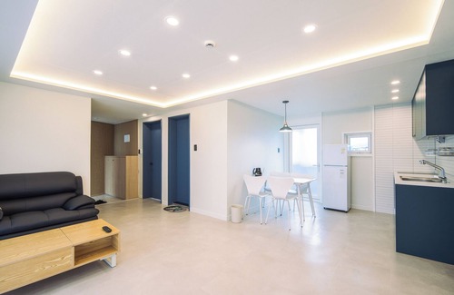 Andeok Condo | Unicorn Pension