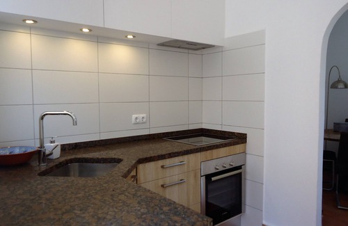 Ferragudo House | Unik strand i charmig fiskeby med stor terrass och 200 m till stranden