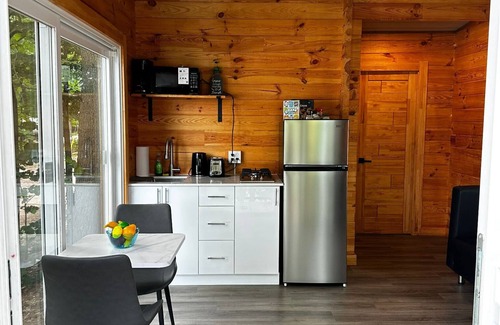 Parry Sound House | Unique 1-Bedroom Eco Log Cabin in Parry Sound #102