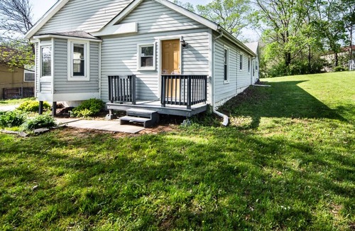 Kansas City House | Unique 3 Bedroom w/ Pool Table & Fire Pit!