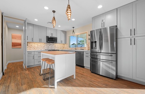 Optimist Park NW House | Unique 4-bed, 3-bath house with Pool, Hot Tub, Arcade and Hi-Spd Wifi